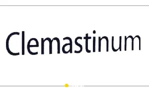 Napis "Clemastinum" na białym tle. Ten lek jest często stosowany w leczeniu alergii.