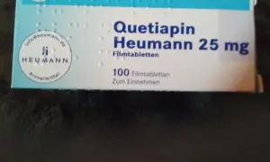 Opakowanie leku Quetiapin Heumann 25 mg, zawierające 100 tabletek.