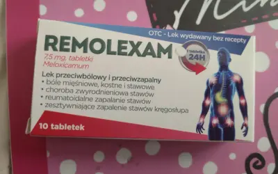Opakowanie leku REMOLEXAM, 7,5 mg, z meloksykamem, na bóle stawów i mięśni. 10 tabletek.