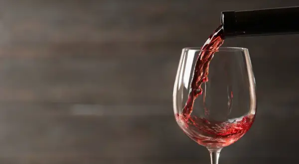 Czy po chemii można pić alkohol? Sprawdź ryzyko dla zdrowia