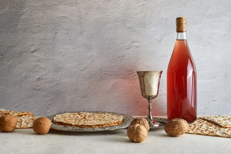 Czy wino mszalne ma alkohol? Odkryj jego właściwości i znaczenie