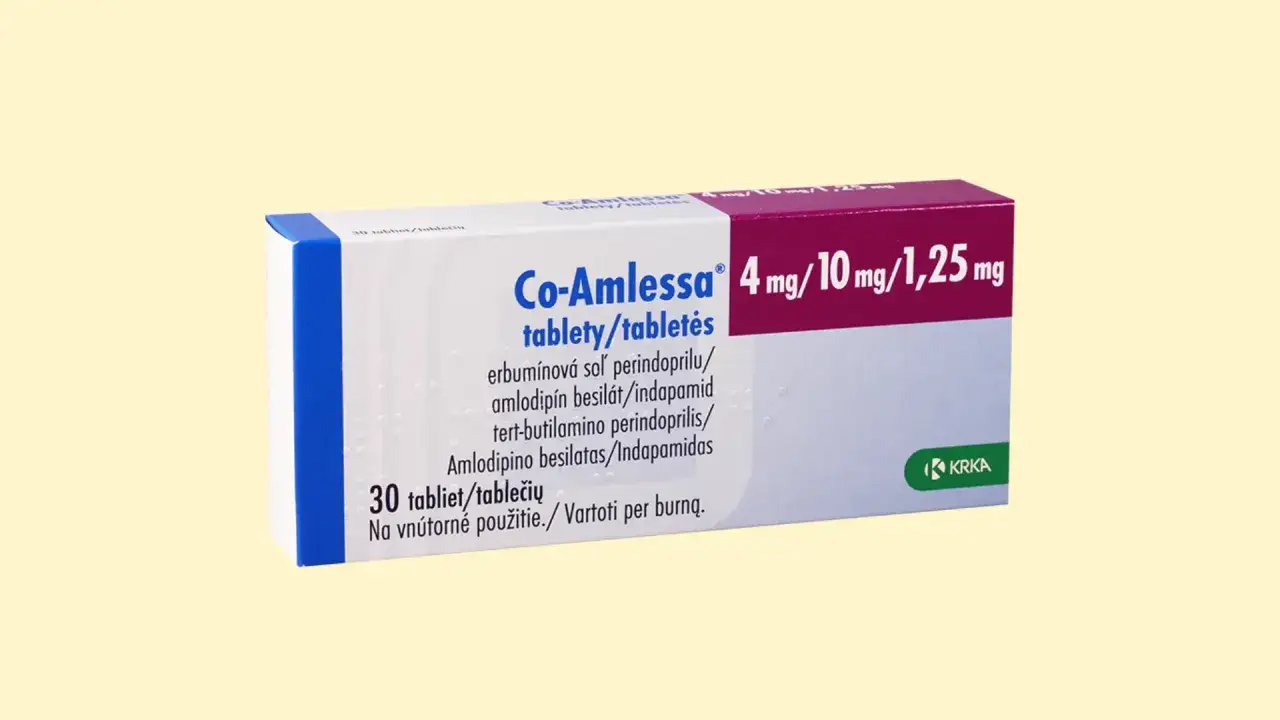 Opakowanie leku Co-Amlessa 4 mg/10 mg/1,25 mg, zawierające 30 tabletek. Triplixam to nazwa handlowa tego leku.