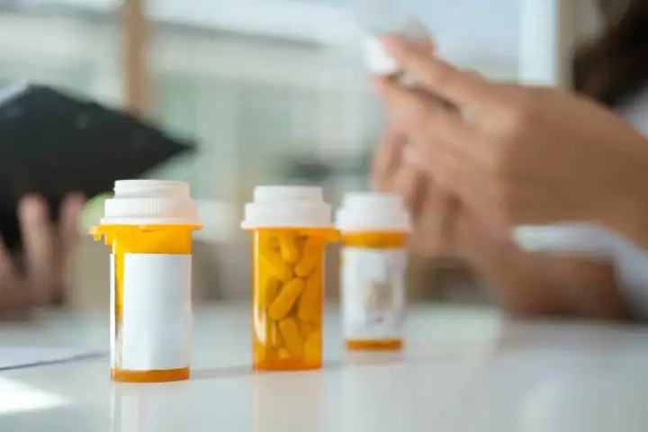 Bromazepam - kiedy pomaga, jak działa i na co uważać